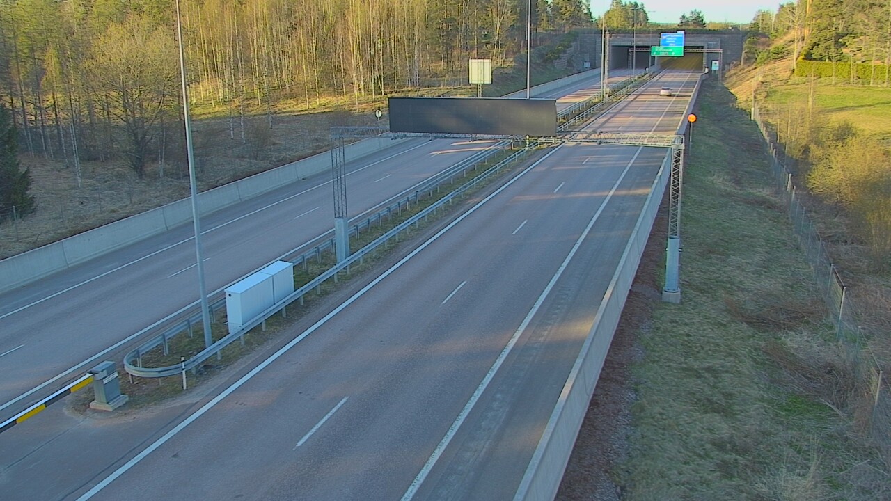 Kelikamerat Kuva Tie 7 Hamina, Husula, puomi länsi, Hamina, Kymenlaakso