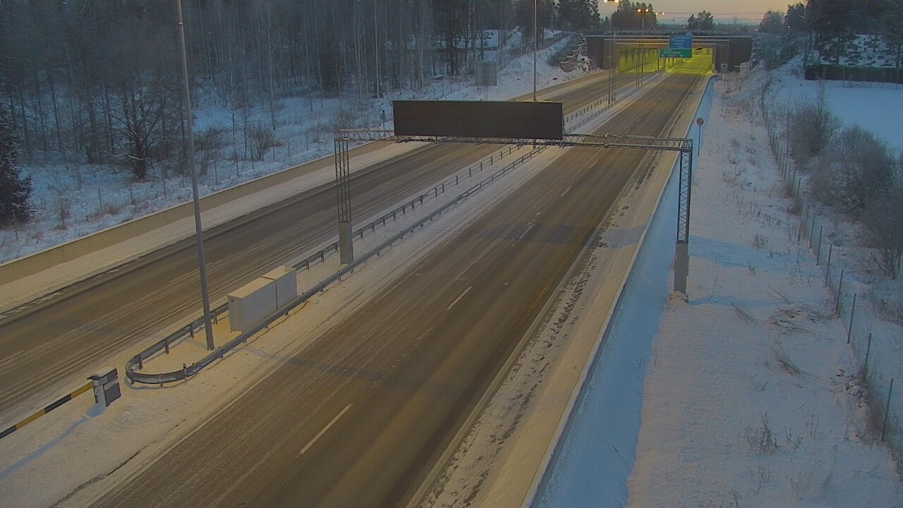 Kelikamerat Kuva Tie 7 Hamina, Husula, puomi länsi, Hamina, Kymenlaakso