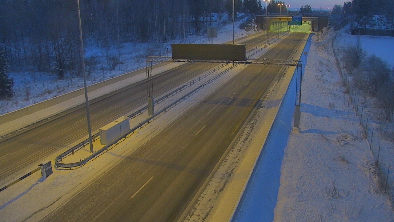 Kelikamerat Kuva Tie 7 Hamina, Husula, puomi länsi, Hamina, Kymenlaakso