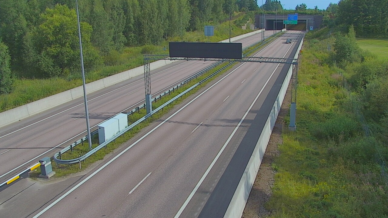 Weather Camera Image Väg 7 Fredrikshamn, Husula, bom väst, Hamina, Kymenlaakso