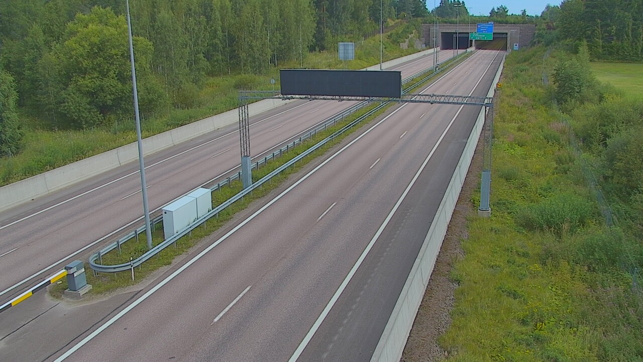 Weather Camera Image Väg 7 Fredrikshamn, Husula, bom väst, Hamina, Kymenlaakso