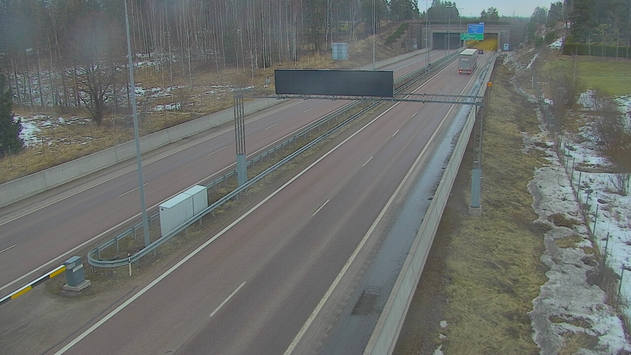 Kelikamerat Kuva Tie 7 Hamina, Husula, puomi länsi, Hamina, Kymenlaakso