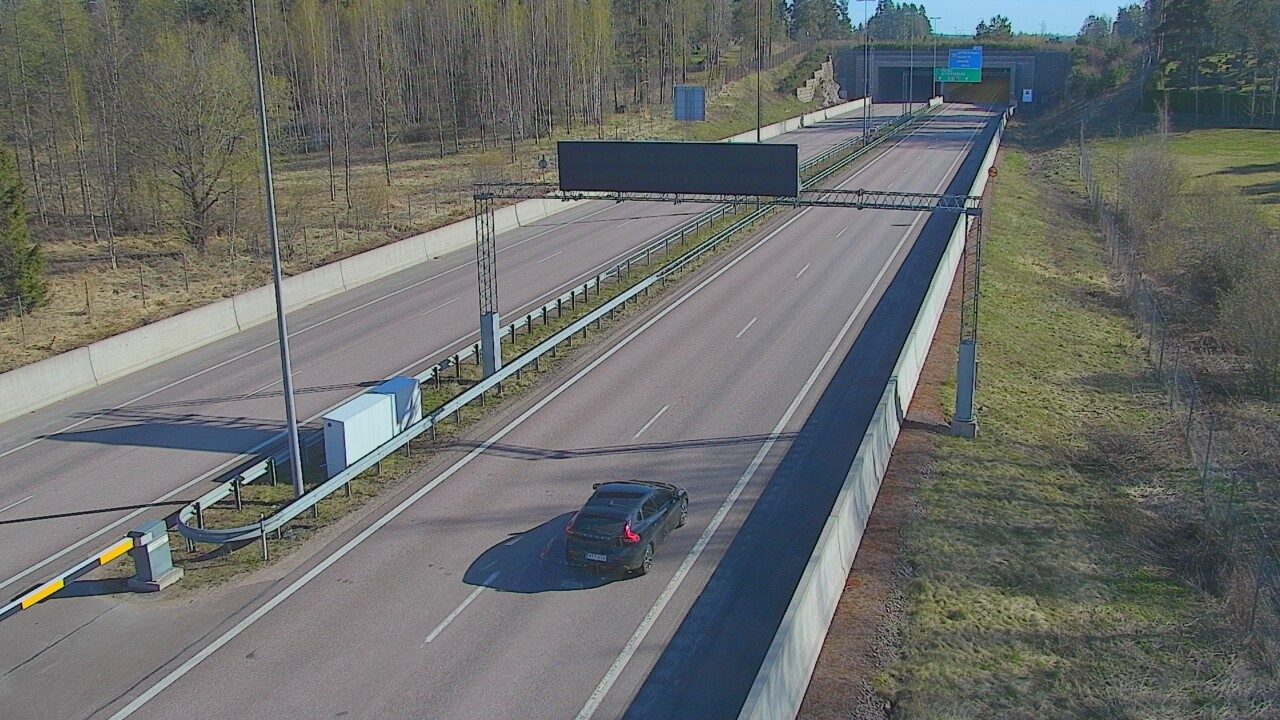 Weather Camera Image Väg 7 Fredrikshamn, Husula, bom väst, Hamina, Kymenlaakso