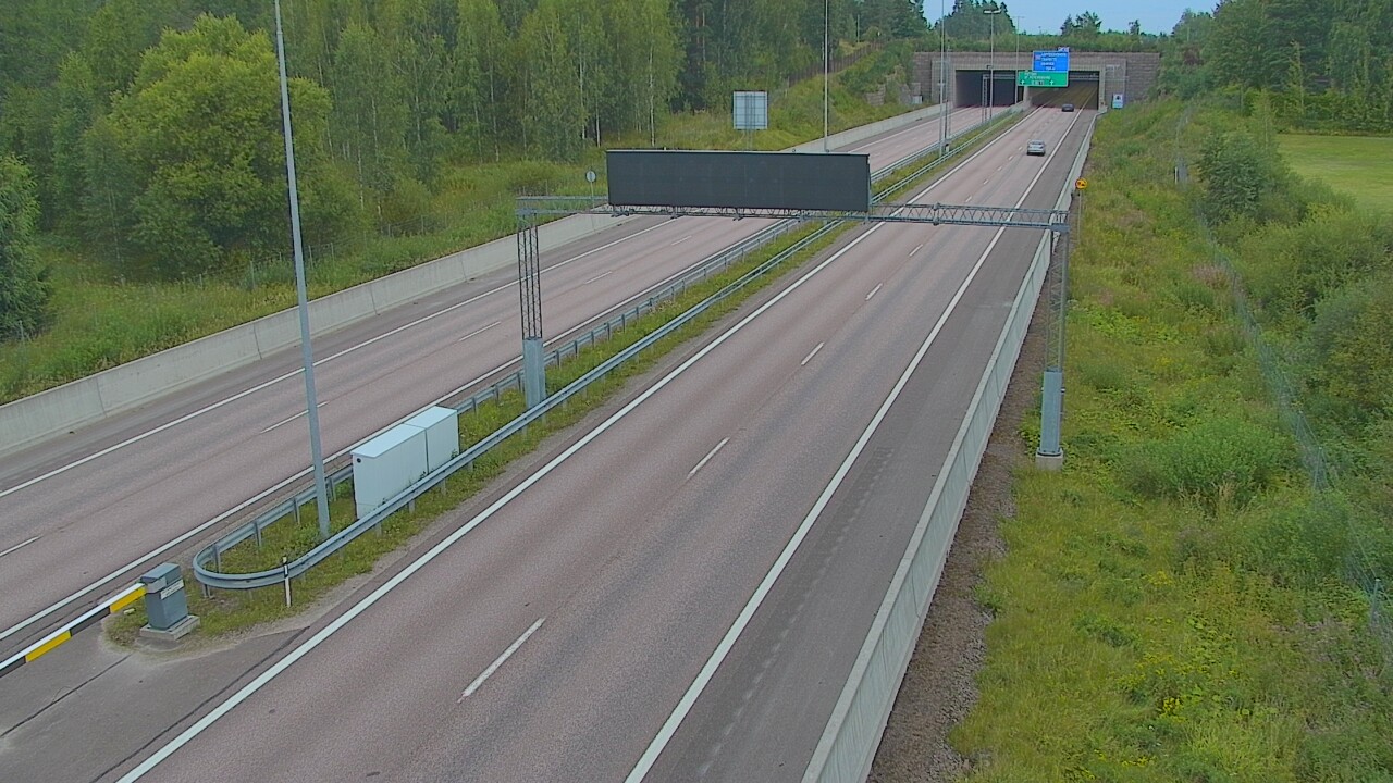 Weather Camera Image Väg 7 Fredrikshamn, Husula, bom väst, Hamina, Kymenlaakso