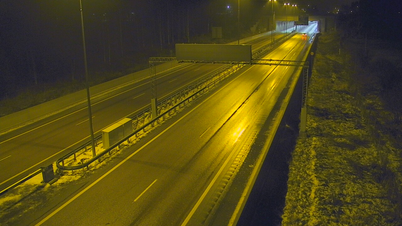 Weather Camera Image Väg 7 Fredrikshamn, Husula, bom väst, Hamina, Kymenlaakso