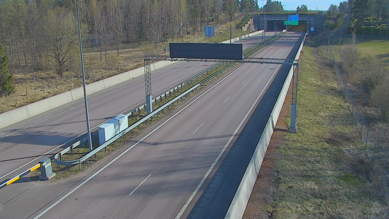 Kelikamerat Kuva Tie 7 Hamina, Husula, puomi länsi, Hamina, Kymenlaakso