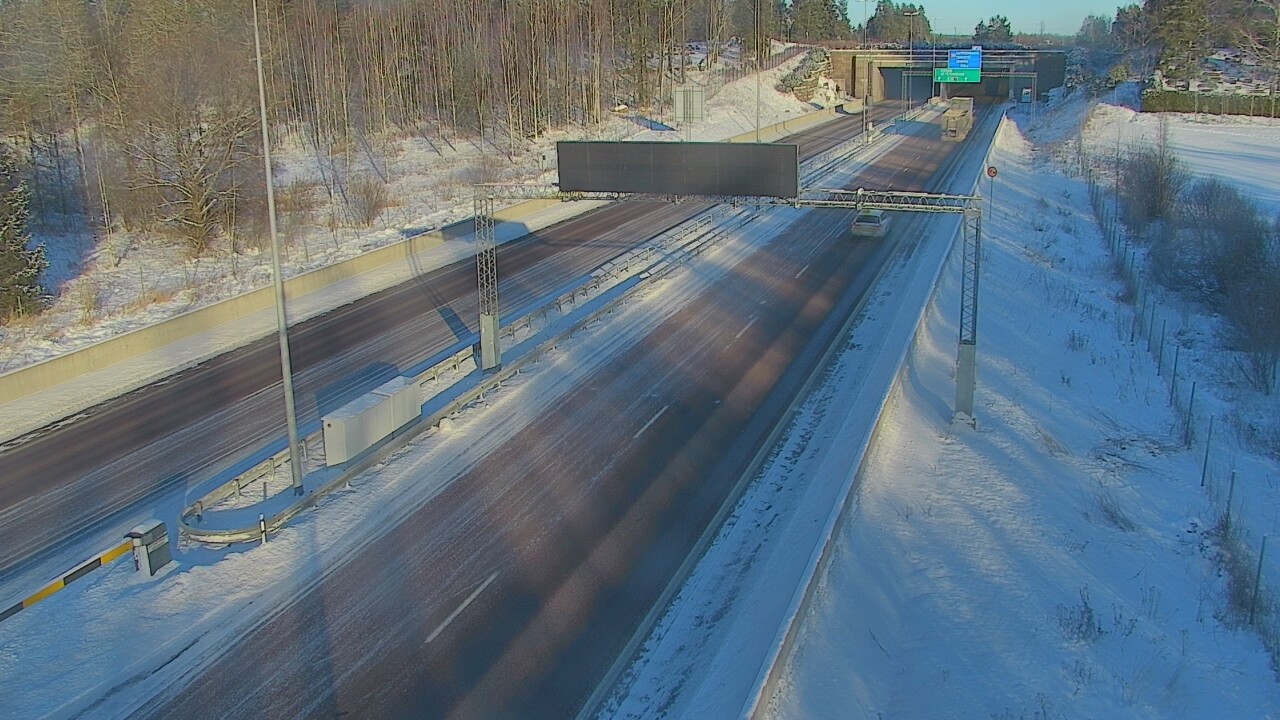 Kelikamerat Kuva Tie 7 Hamina, Husula, puomi länsi, Hamina, Kymenlaakso