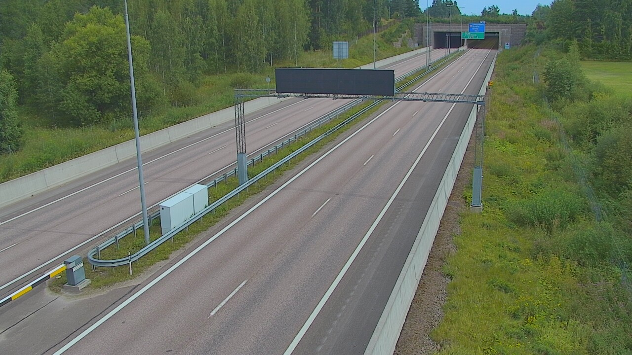Weather Camera Image Väg 7 Fredrikshamn, Husula, bom väst, Hamina, Kymenlaakso