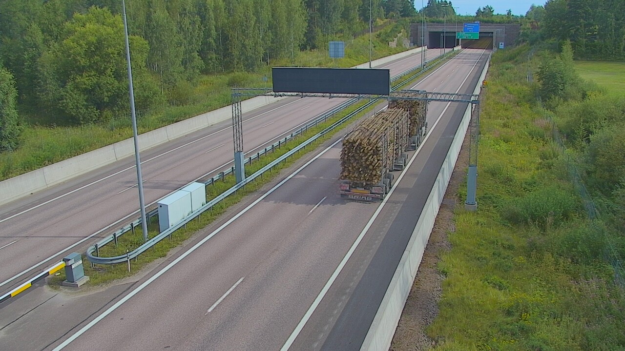 Weather Camera Image Väg 7 Fredrikshamn, Husula, bom väst, Hamina, Kymenlaakso