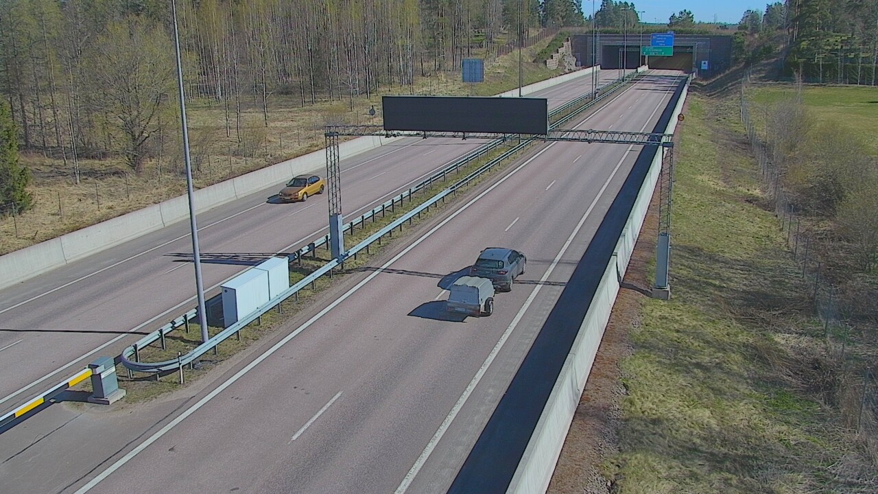 Weather Camera Image Väg 7 Fredrikshamn, Husula, bom väst, Hamina, Kymenlaakso