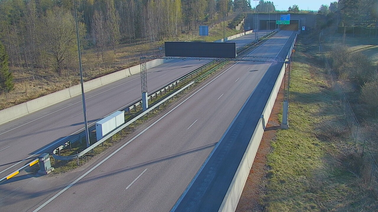 Weather Camera Image Väg 7 Fredrikshamn, Husula, bom väst, Hamina, Kymenlaakso