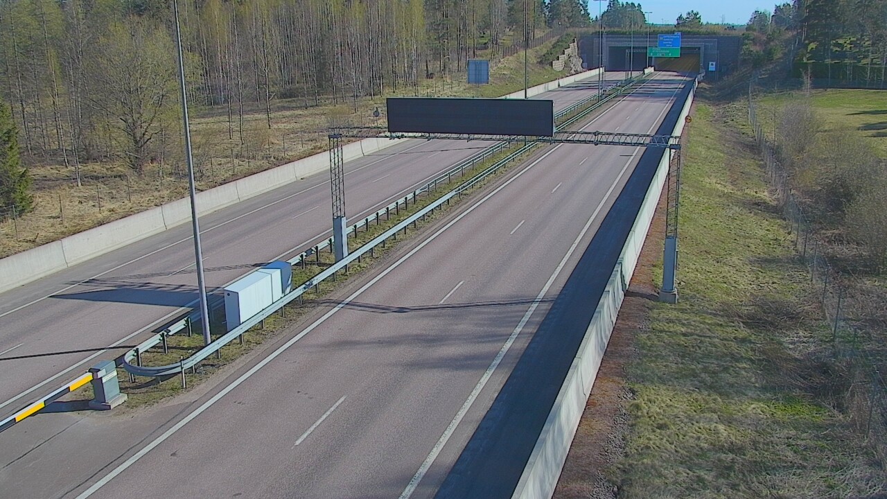 Weather Camera Image Väg 7 Fredrikshamn, Husula, bom väst, Hamina, Kymenlaakso