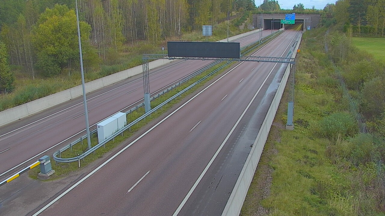 Weather Camera Image Väg 7 Fredrikshamn, Husula, bom väst, Hamina, Kymenlaakso