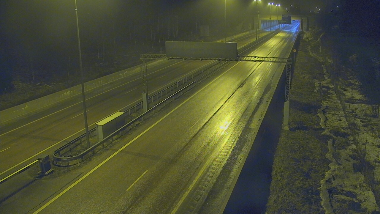 Kelikamerat Kuva Tie 7 Hamina, Husula, puomi länsi, Hamina, Kymenlaakso