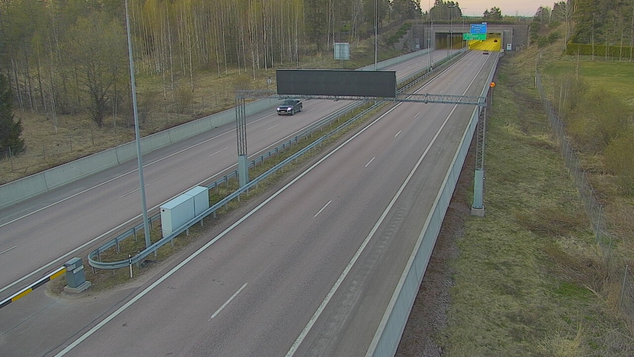 Kelikamerat Kuva Tie 7 Hamina, Husula, puomi länsi, Hamina, Kymenlaakso