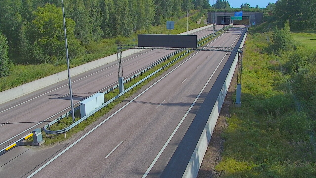 Weather Camera Image Väg 7 Fredrikshamn, Husula, bom väst, Hamina, Kymenlaakso