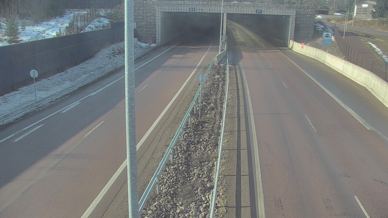 Weather Camera Image Väg 7 Fredrikshamn, Husula, bom öst, Hamina, Kymenlaakso