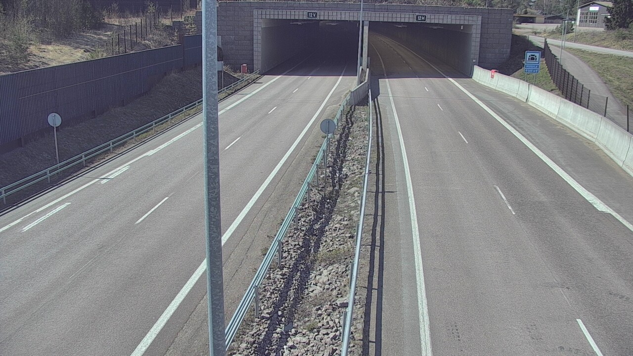 Weather Camera Image Väg 7 Fredrikshamn, Husula, bom öst, Hamina, Kymenlaakso