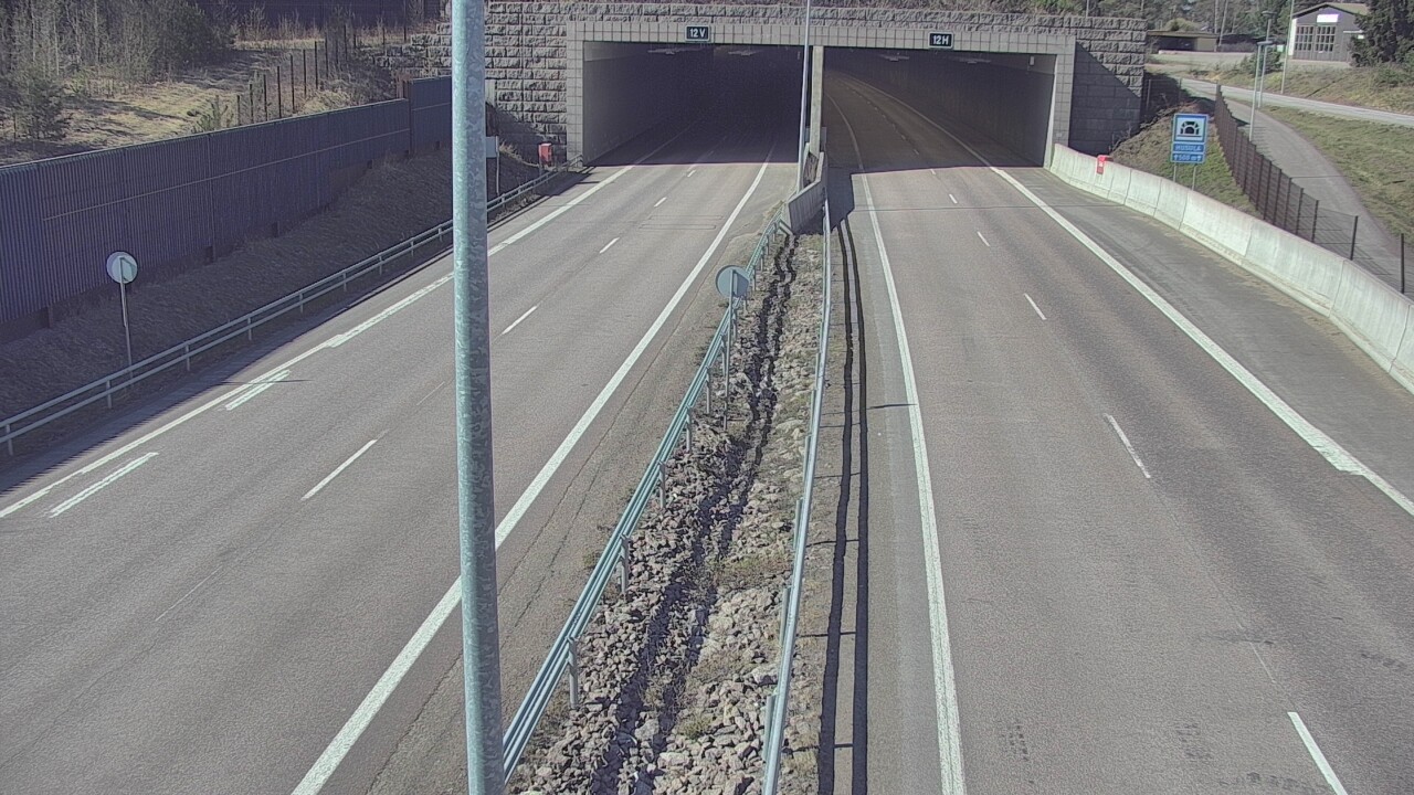 Weather Camera Image Väg 7 Fredrikshamn, Husula, bom öst, Hamina, Kymenlaakso