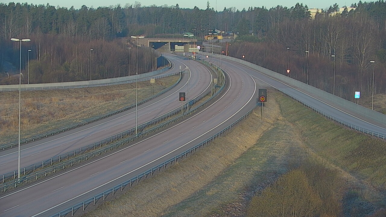 Weather Camera Image Väg 7 Fredrikshamn, Töytäri, Hamina, Kymenlaakso