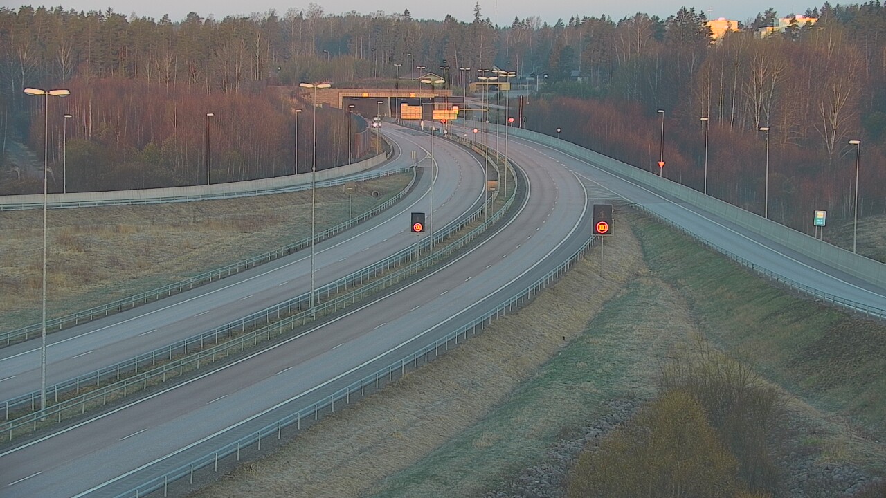 Weather Camera Image Väg 7 Fredrikshamn, Töytäri, Hamina, Kymenlaakso