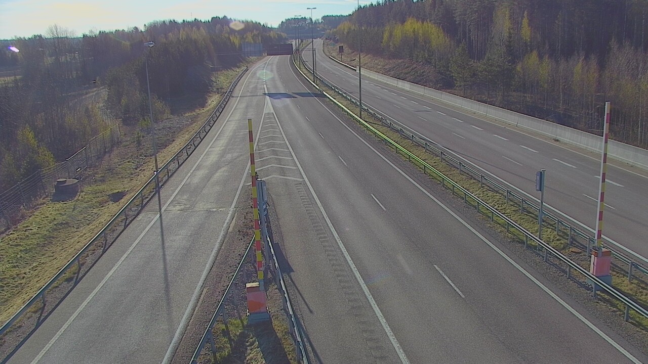 Weather Camera Image Road 7 Hamina Husula east, Hamina, Kymenlaakso