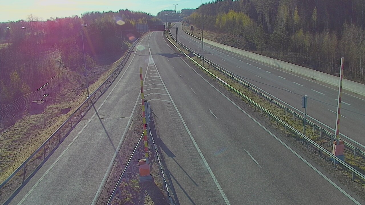 Weather Camera Image Road 7 Hamina Husula east, Hamina, Kymenlaakso