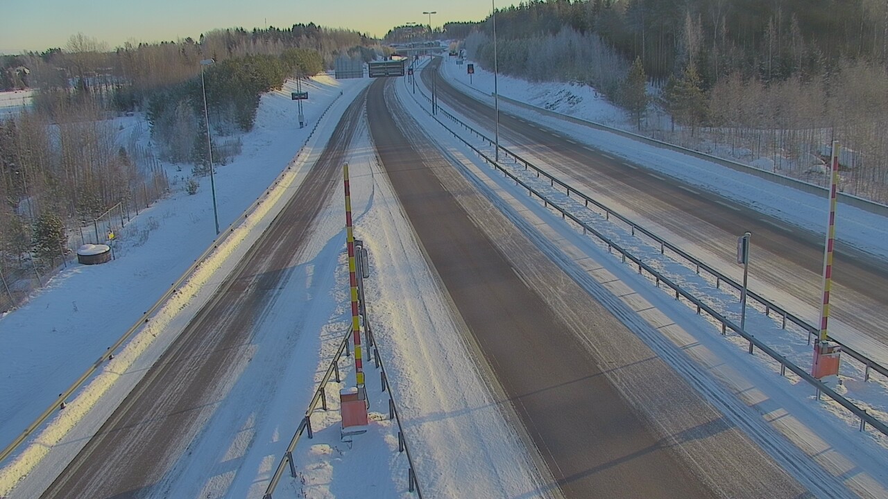 Weather Camera Image Väg 7 Fredrikshamn Husula öst, Hamina, Kymenlaakso