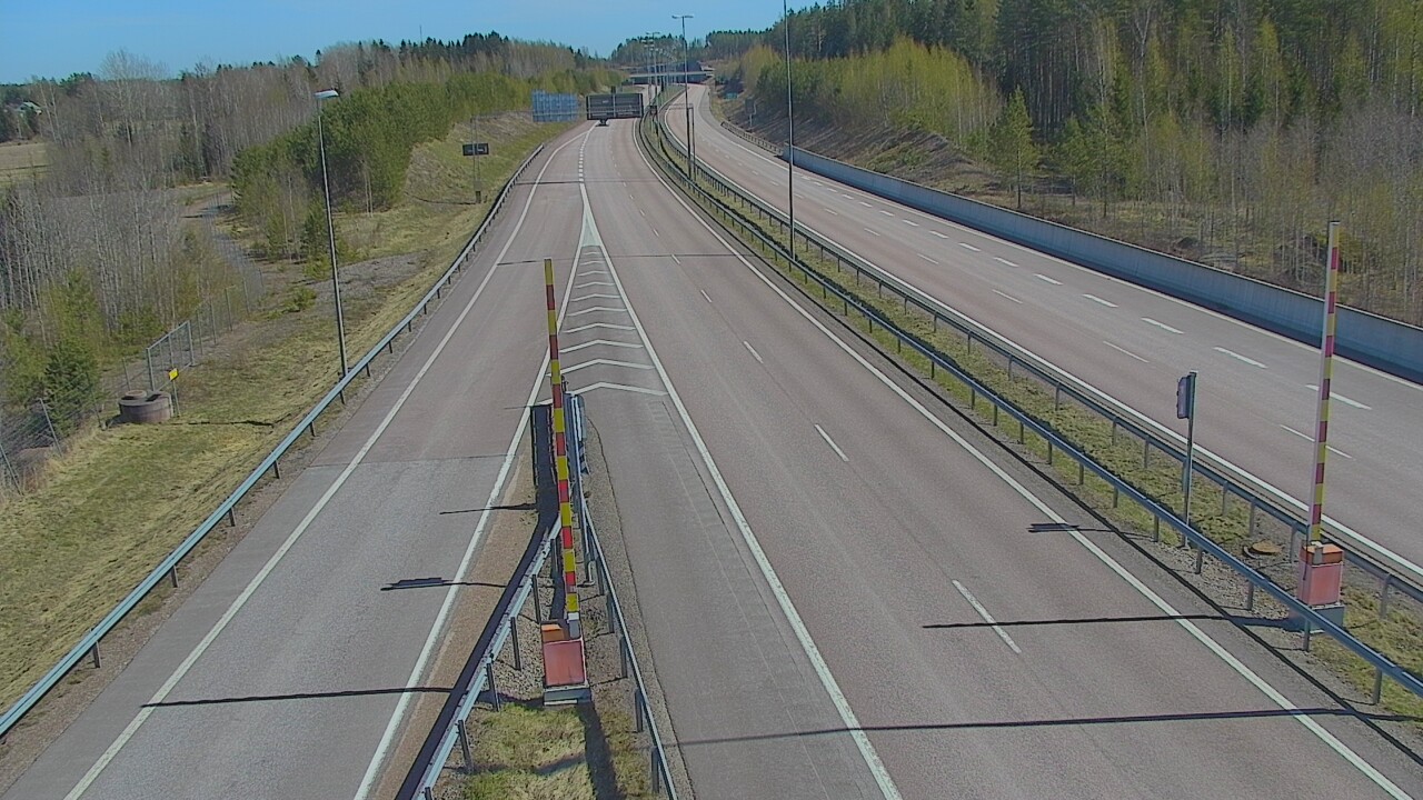 Weather Camera Image Väg 7 Fredrikshamn Husula öst, Hamina, Kymenlaakso