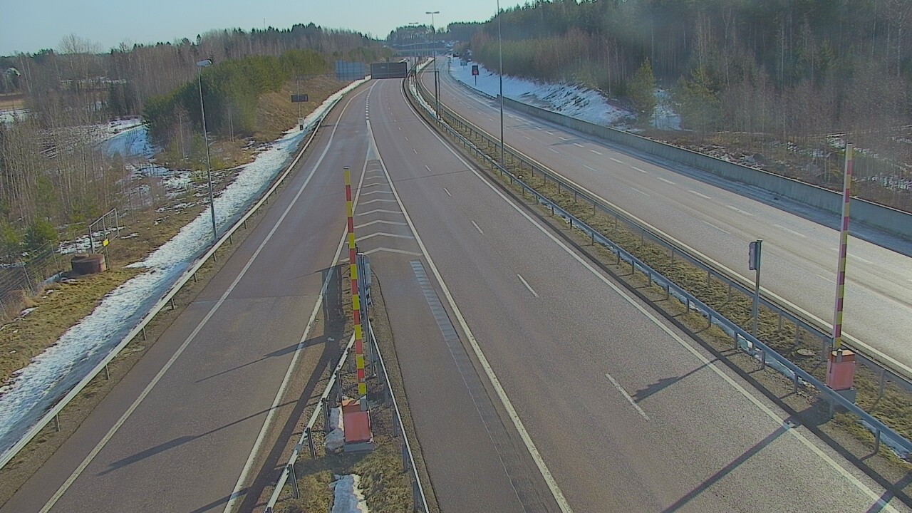 Weather Camera Image Road 7 Hamina Husula east, Hamina, Kymenlaakso