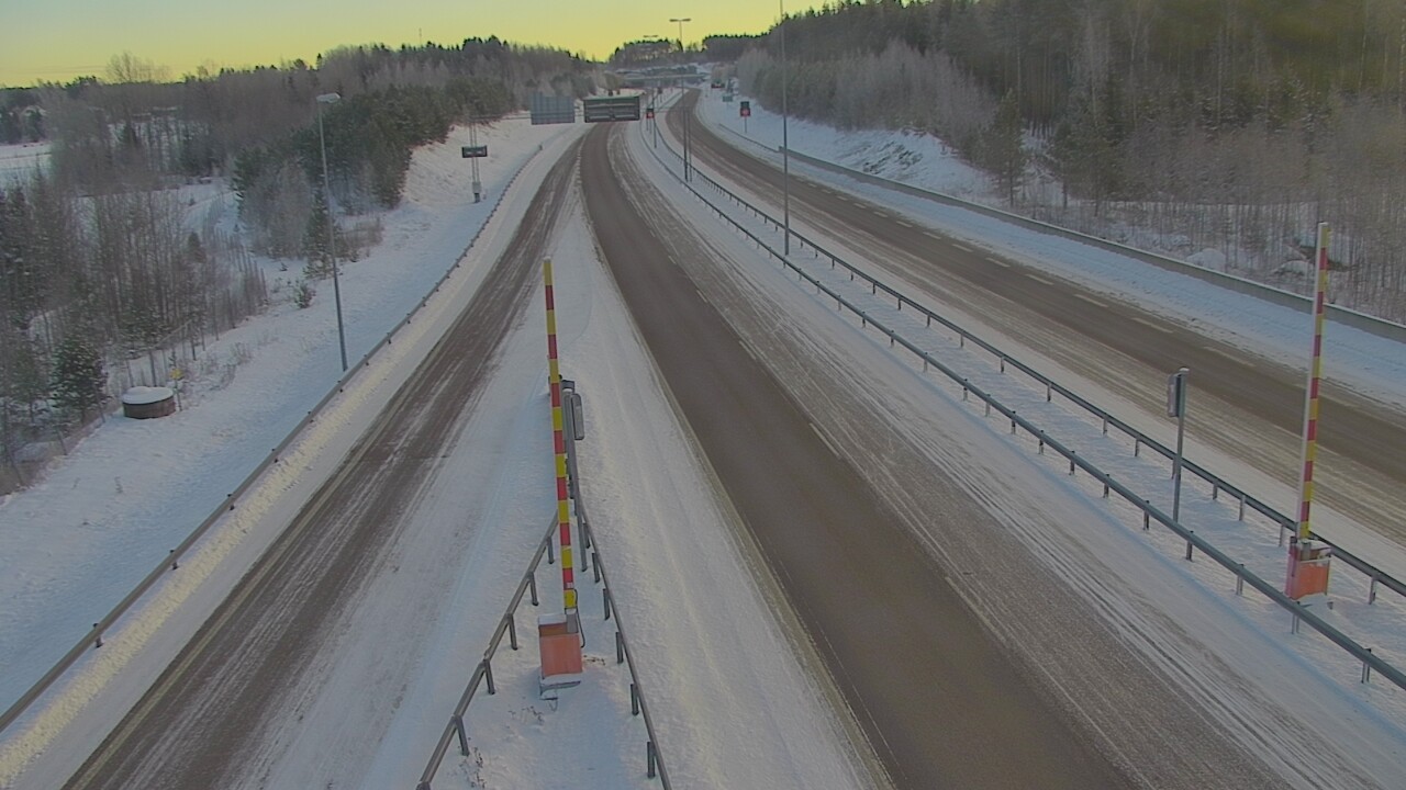 Weather Camera Image Väg 7 Fredrikshamn Husula öst, Hamina, Kymenlaakso