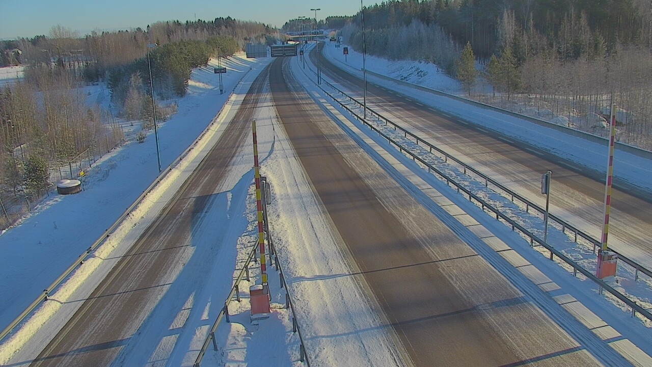 Weather Camera Image Väg 7 Fredrikshamn Husula öst, Hamina, Kymenlaakso