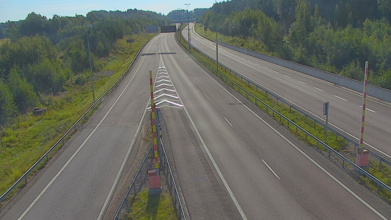 Weather Camera Image Road 7 Hamina Husula east, Hamina, Kymenlaakso