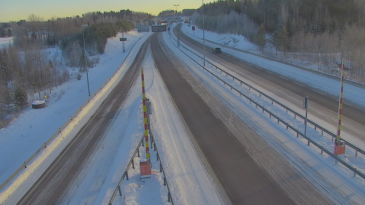 Weather Camera Image Väg 7 Fredrikshamn Husula öst, Hamina, Kymenlaakso
