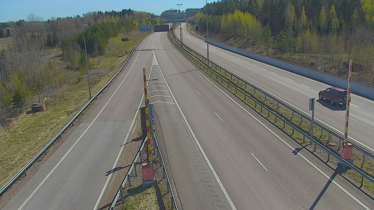Weather Camera Image Väg 7 Fredrikshamn Husula öst, Hamina, Kymenlaakso