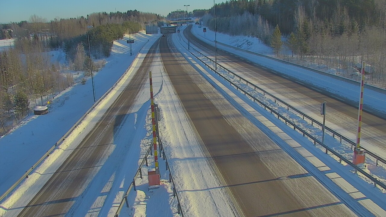 Weather Camera Image Väg 7 Fredrikshamn Husula öst, Hamina, Kymenlaakso