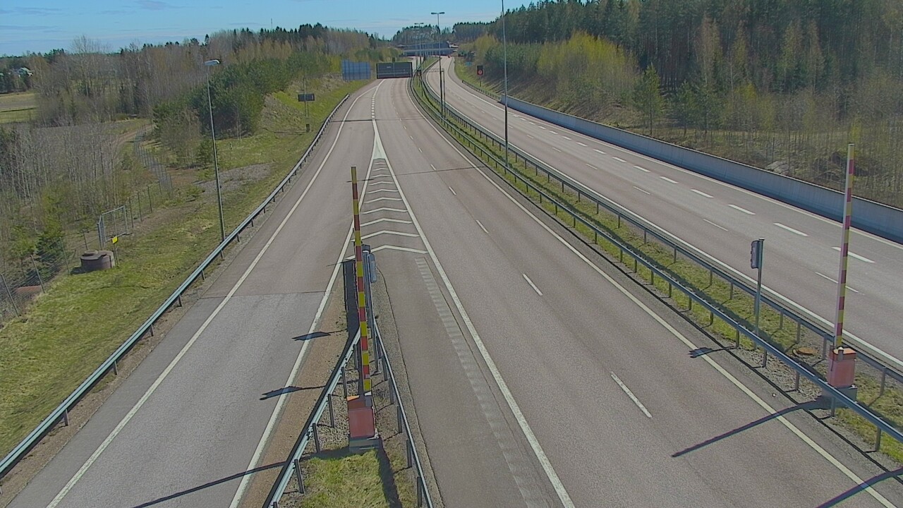 Weather Camera Image Väg 7 Fredrikshamn Husula öst, Hamina, Kymenlaakso