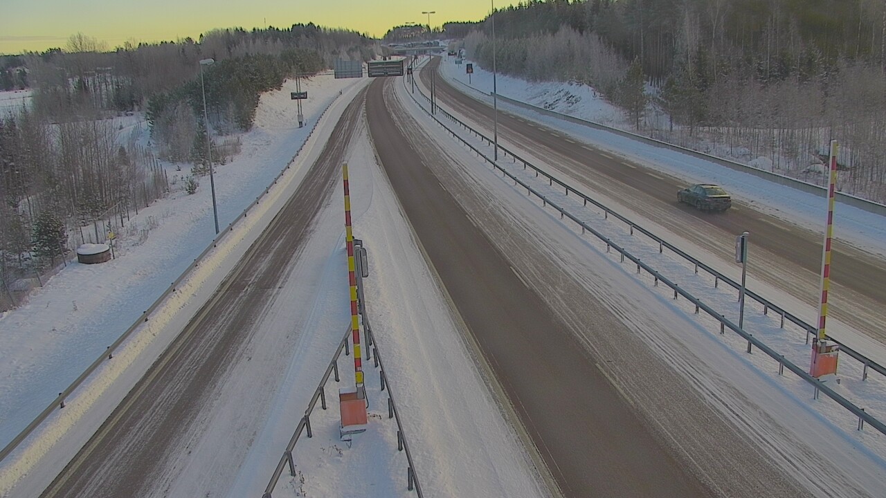 Weather Camera Image Väg 7 Fredrikshamn Husula öst, Hamina, Kymenlaakso