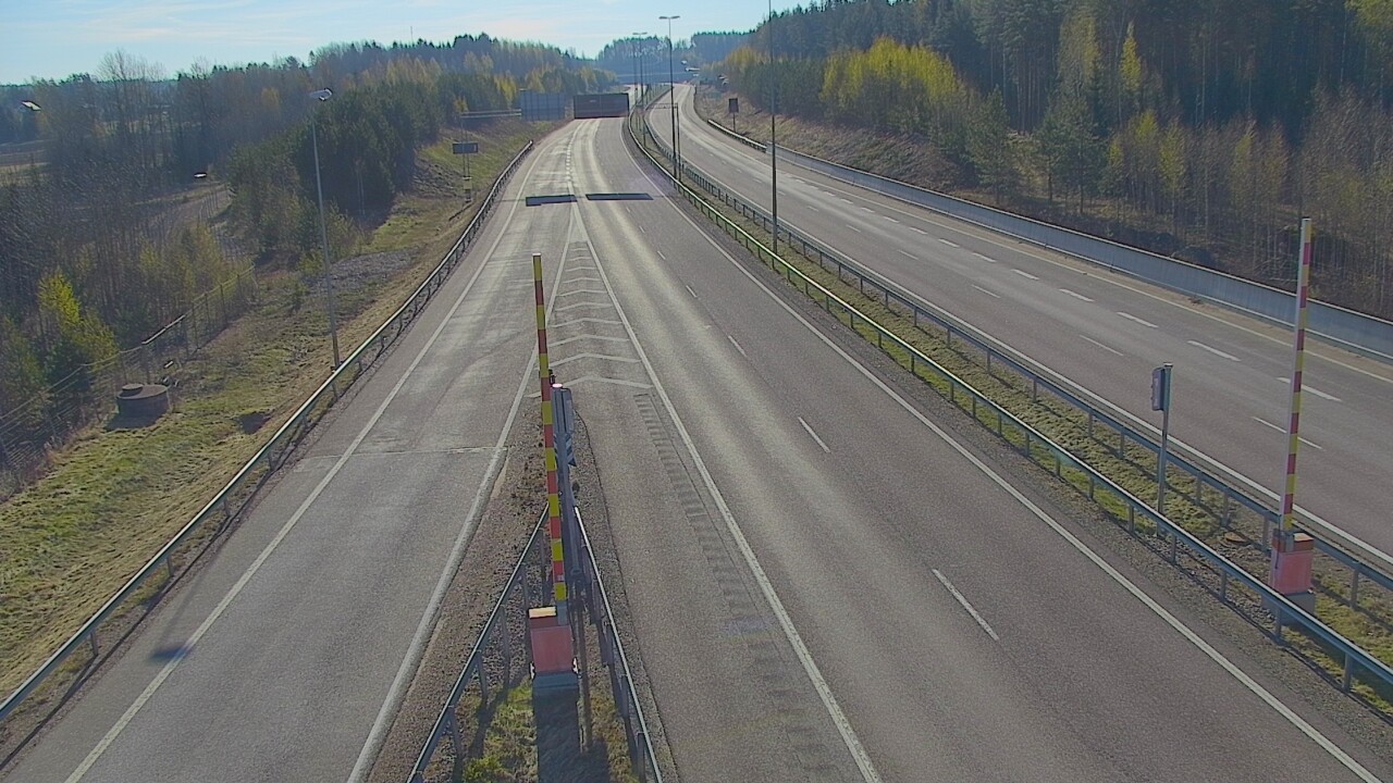 Weather Camera Image Road 7 Hamina Husula east, Hamina, Kymenlaakso