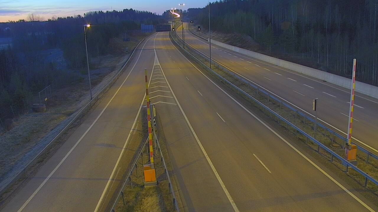 Weather Camera Image Road 7 Hamina Husula east, Hamina, Kymenlaakso
