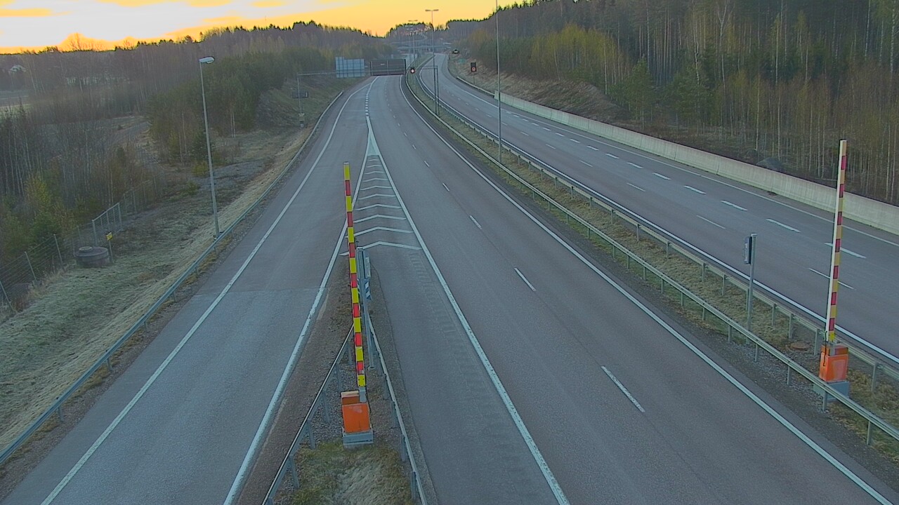 Weather Camera Image Road 7 Hamina Husula east, Hamina, Kymenlaakso