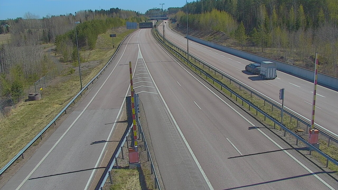 Weather Camera Image Väg 7 Fredrikshamn Husula öst, Hamina, Kymenlaakso