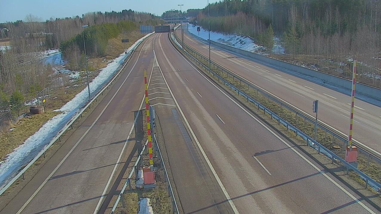 Weather Camera Image Road 7 Hamina Husula east, Hamina, Kymenlaakso