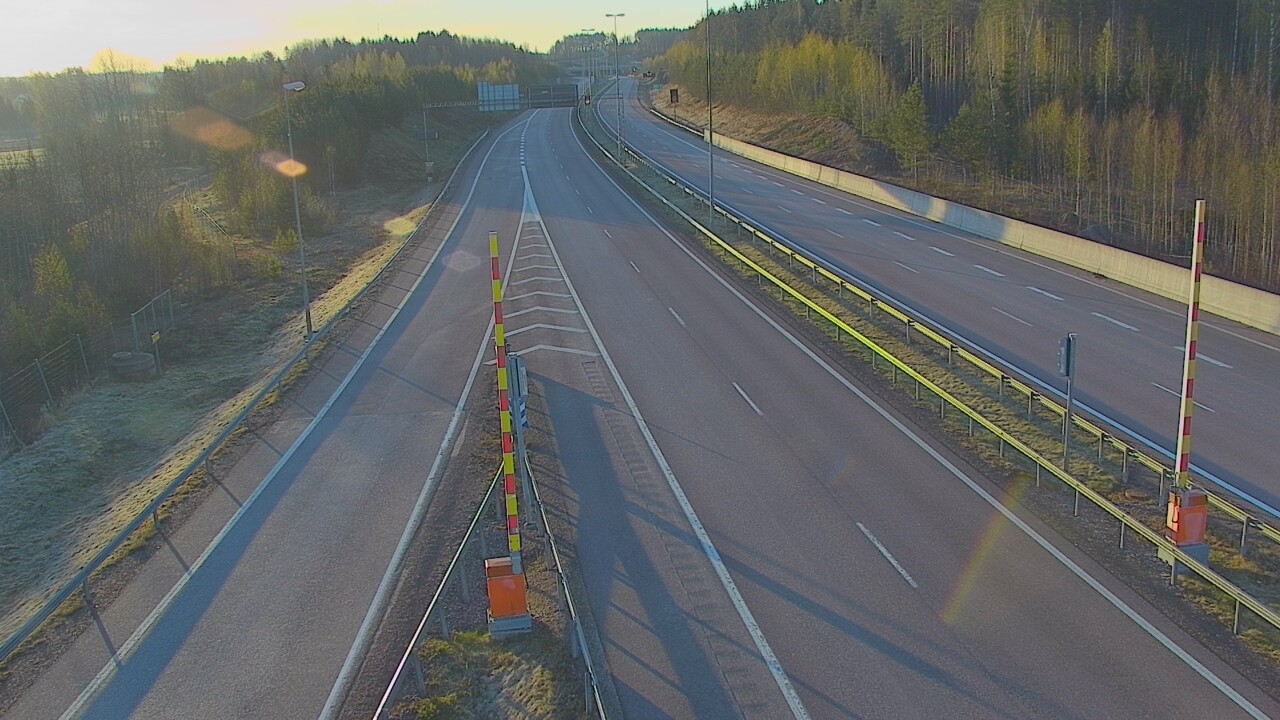 Weather Camera Image Road 7 Hamina Husula east, Hamina, Kymenlaakso