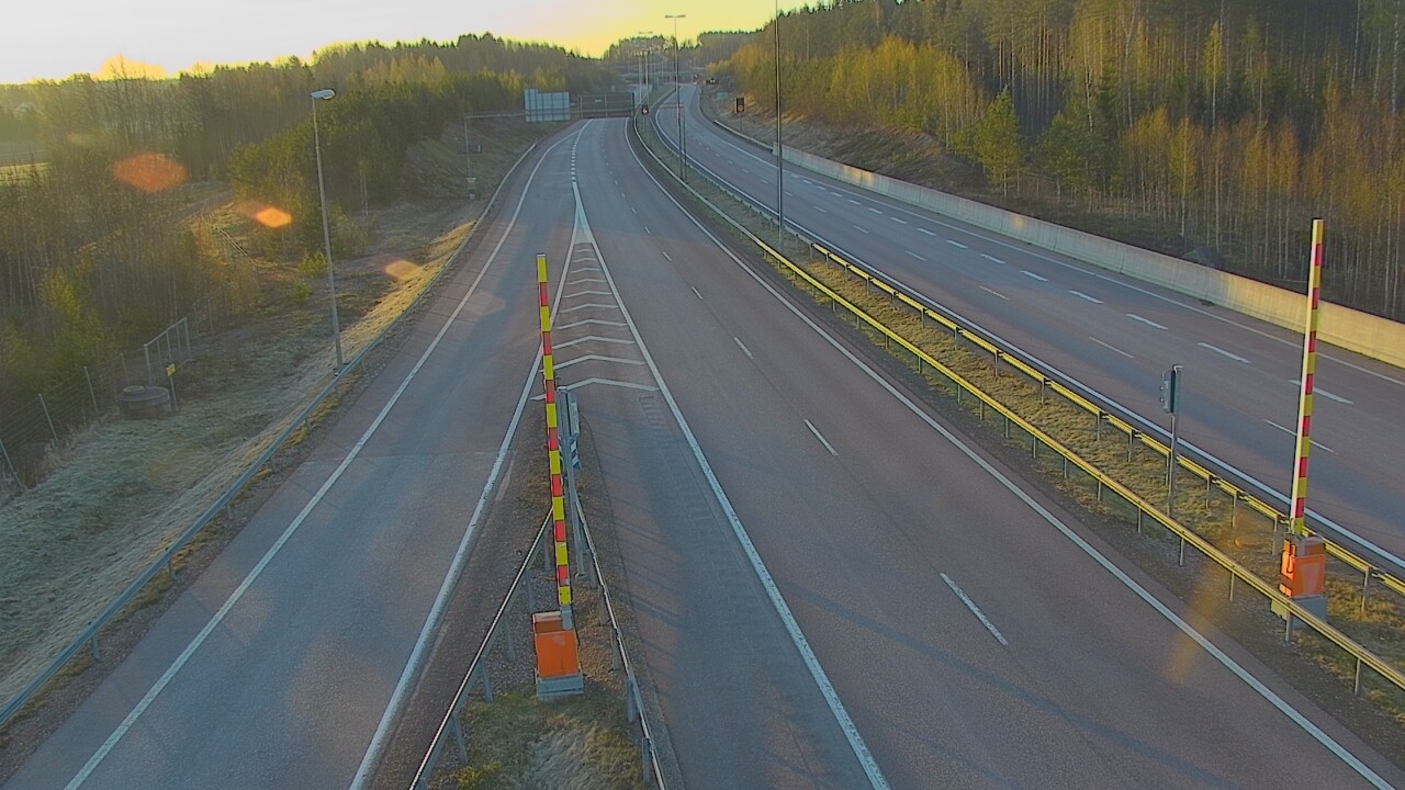 Weather Camera Image Road 7 Hamina Husula east, Hamina, Kymenlaakso
