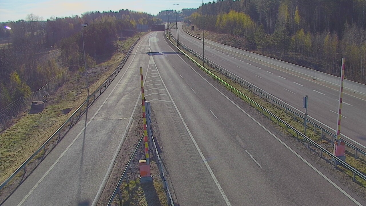 Weather Camera Image Road 7 Hamina Husula east, Hamina, Kymenlaakso