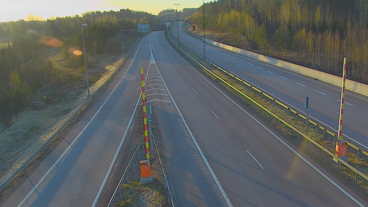 Weather Camera Image Road 7 Hamina Husula east, Hamina, Kymenlaakso
