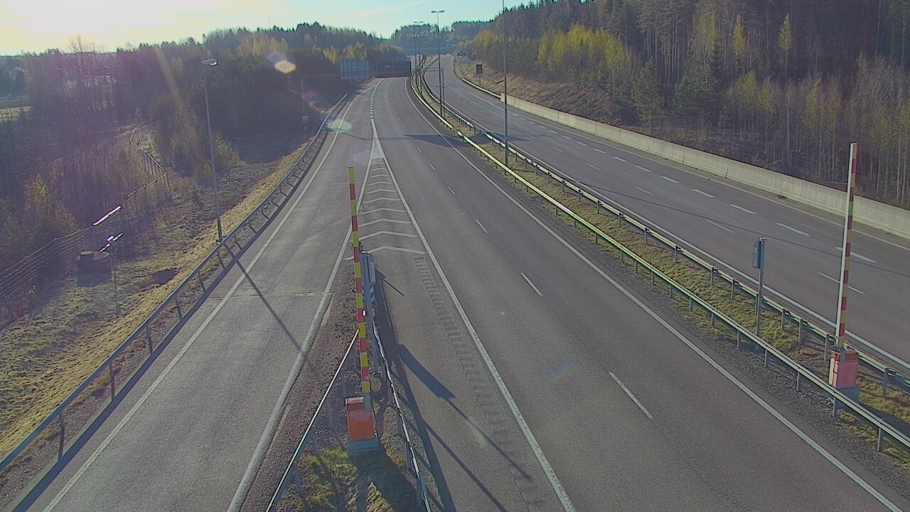 Weather Camera Image Road 7 Hamina Husula east, Hamina, Kymenlaakso