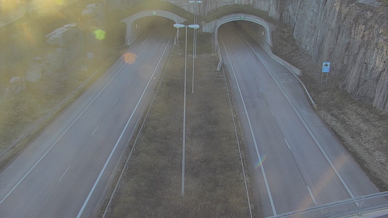 Weather Camera Image Väg 7 Fredrikshamn Kolsila bom väst, Hamina, Kymenlaakso