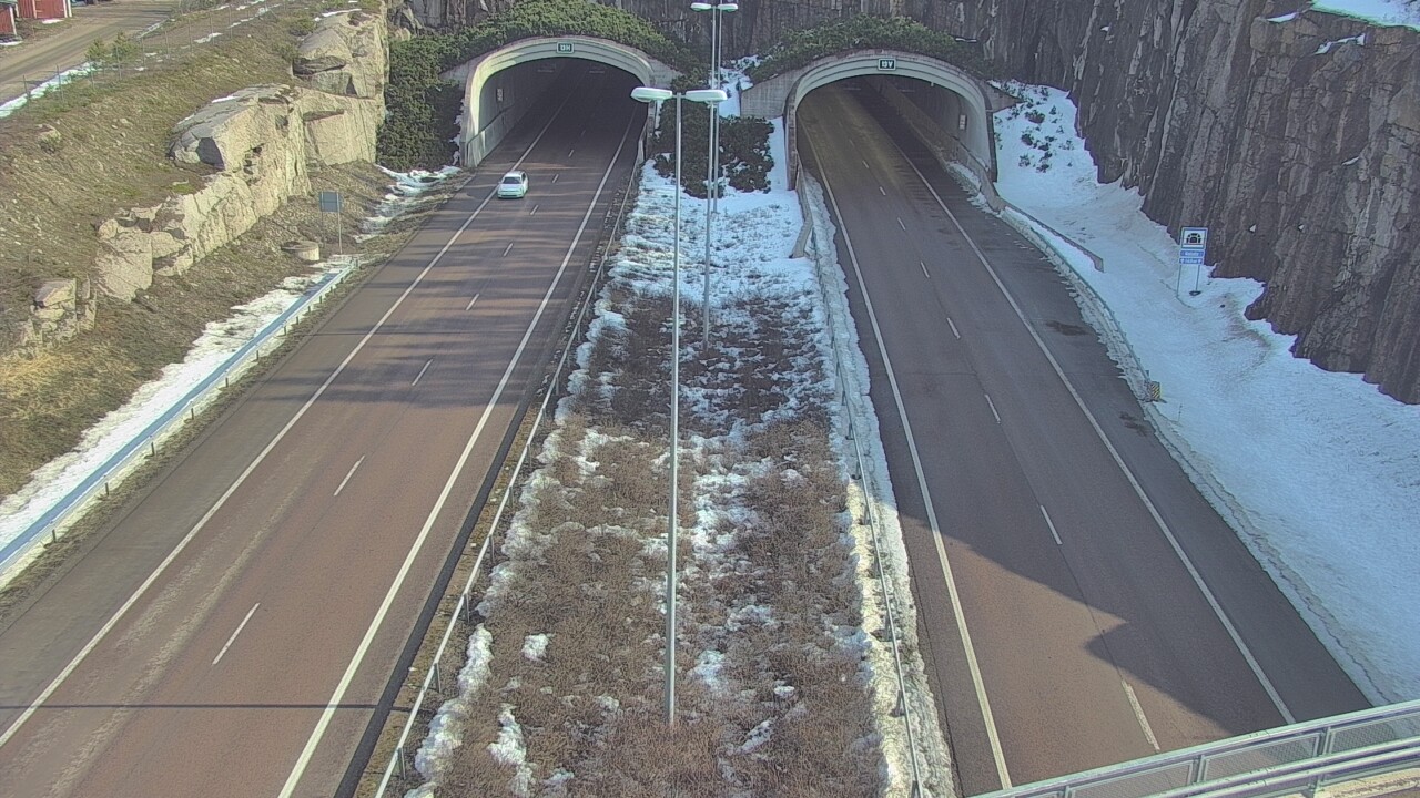 Weather Camera Image Road 7 Hamina Kolsila boom west, Hamina, Kymenlaakso